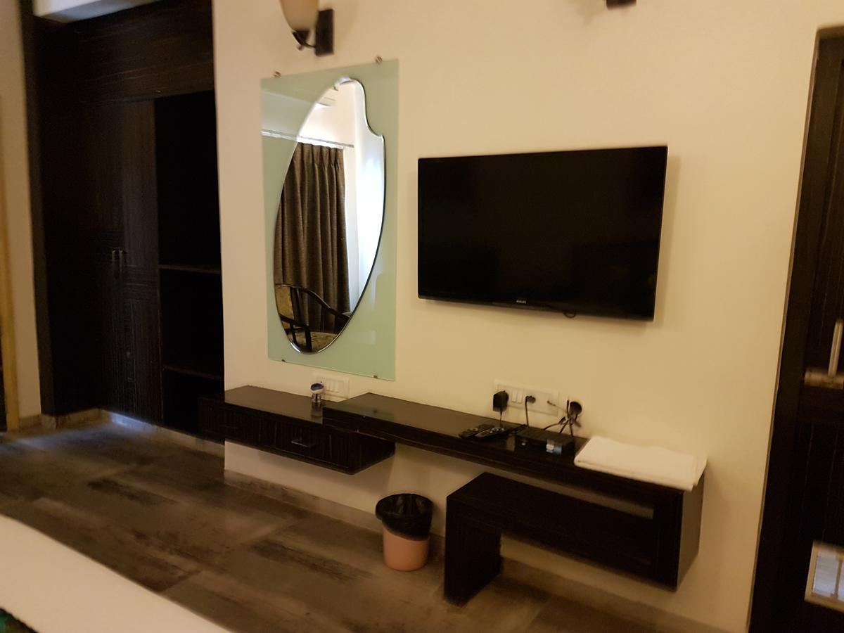 Hotel Karnavati Abu Zewnętrze zdjęcie