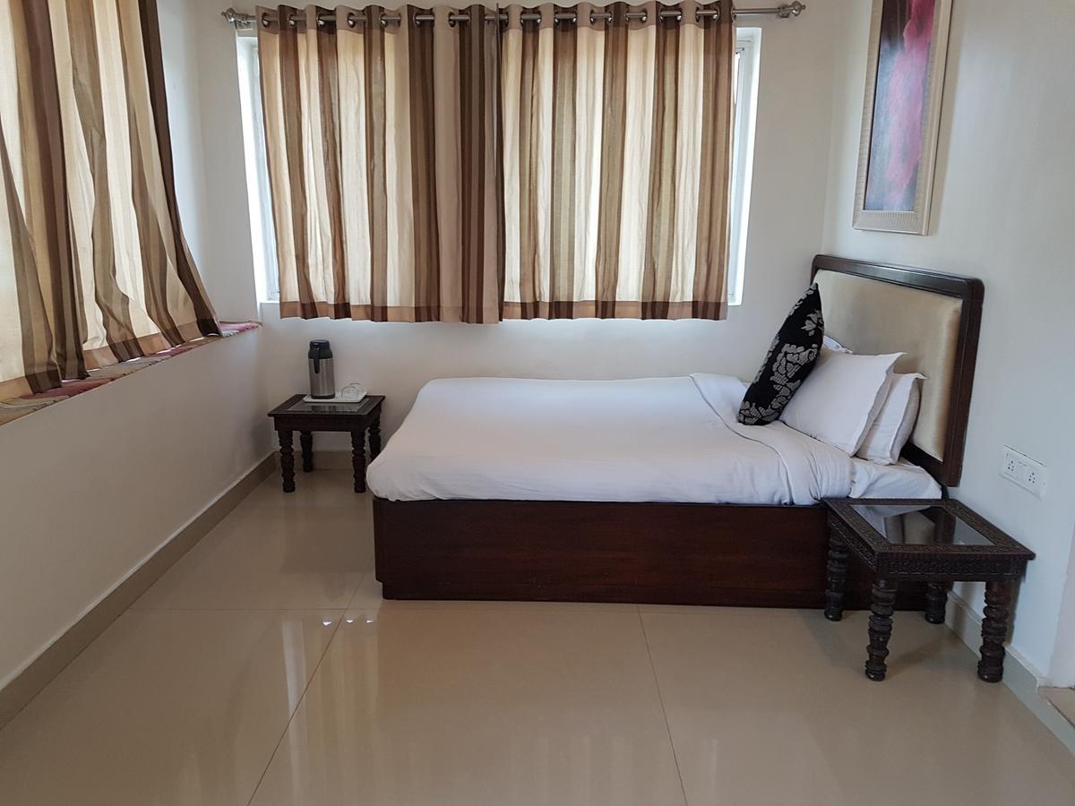 Hotel Karnavati Abu Zewnętrze zdjęcie