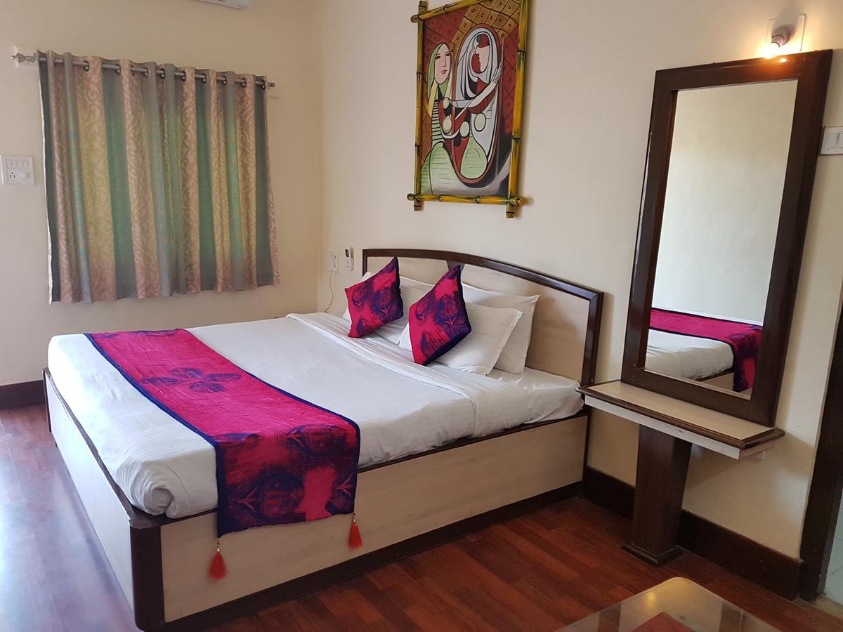 Hotel Karnavati Abu Zewnętrze zdjęcie