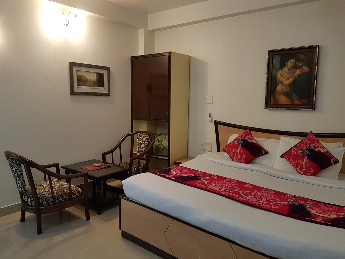 Hotel Karnavati Abu Zewnętrze zdjęcie