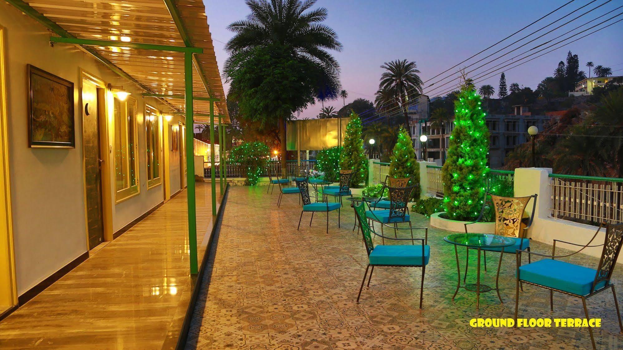 Hotel Karnavati Abu Zewnętrze zdjęcie